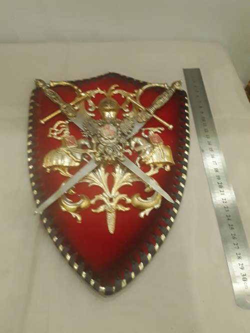 VINTAGE COAT OF ARMS DISPLAY (1970`s)