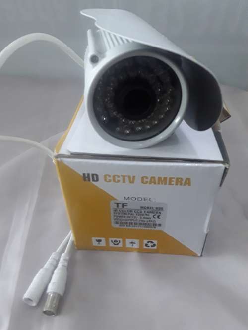 1200 TVL IR COLOR CCD CAMERA WITH BRACKET