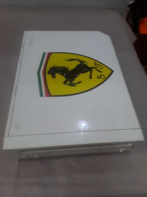 NINTENDO WII INCLUDING POWER SUPPLY,2 REMOTES,6 GAME DISCS AND ASSESCORIES