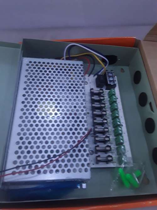 12 VDC ,9 OUTPUT SWITCH MODE CCTV POWER SUPPLY