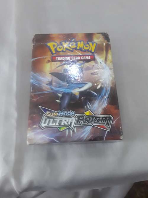 POKEMON MACH STRIKE THEME DECK TRADING CARDS(SUN AND MOON ULTRA PRISM) WITH ASSESCORIES