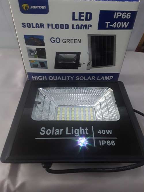 IP 66 TW 40 SOLAR FLOOD LAMP