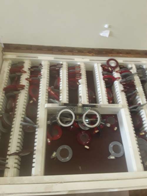 OPTOMERY FULLY ADJUSTABLE  TRIAL FRAME WITH MULTIPLES OF ALL SIZES TRIAL LENS