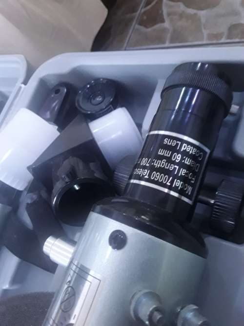 ASTRONOMICAL TELESCOPE WITH STAND AND ALL ASSESCORIES IN CASE