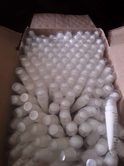 150 PIECES IN A BOX 2 IN ONE SPF 30 SUNSCREEN LOTION AND LIP BALM (20ML EACH)