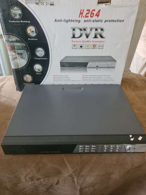 16 CHANNELS DVR INCL.POWER SUPPLY.REMOTE and MOUSE(ANTI LIGHTNING PROTECTION)