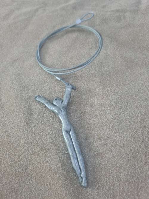 VINTAGE CAROL BOYES PHOTO HANGER