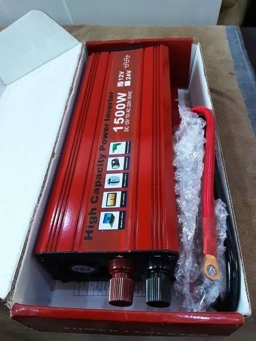 1500 WATTS POWER INVERTER (SEE DESCRIPTION)