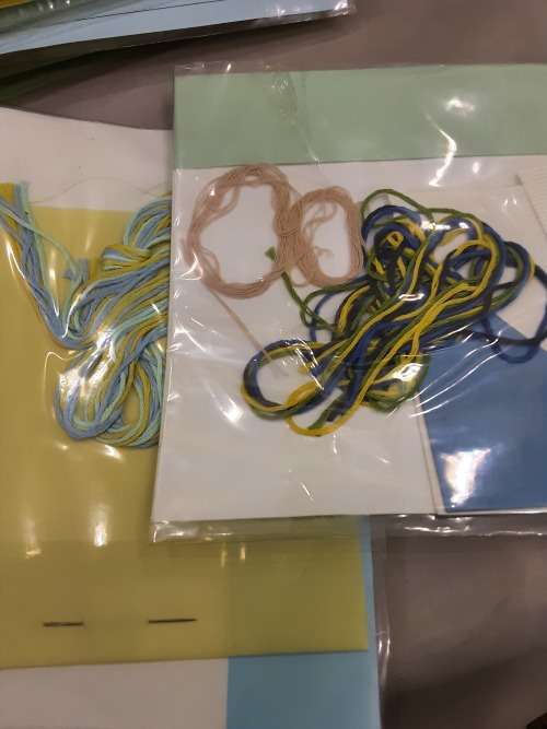 VARIETY OF 20 DIFFERENT NEEDLECRAFT BASIC KIT