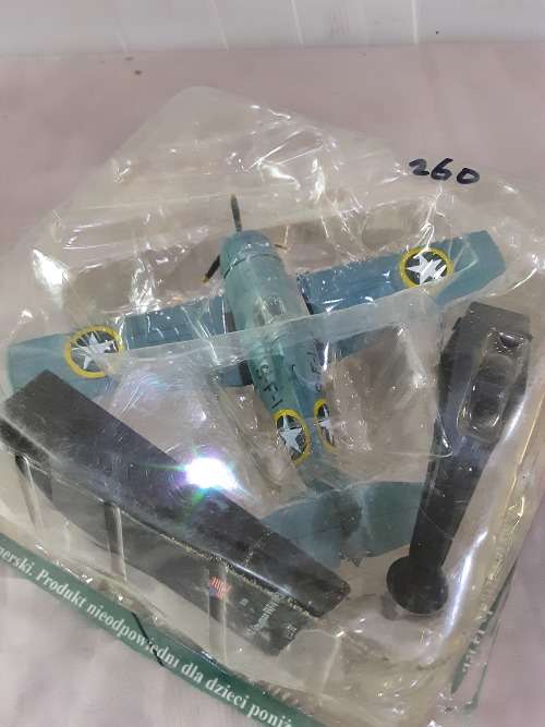 1942 GERMAN F4F-WILDCAT DIE CAST MODEL FIGHTER PLANE-SCALE 1:72