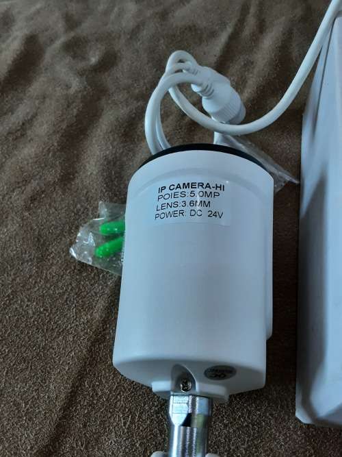 SET OF TWO 5.0MP IP CAMERAS