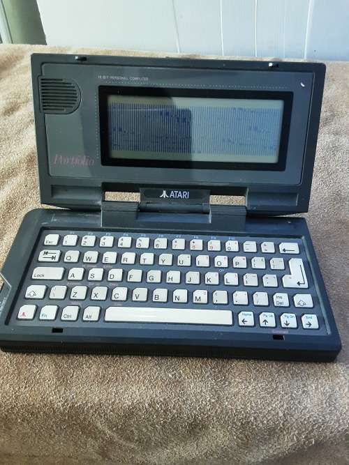 ATARI 16 BIT PERSONAL COMPUTER(BATTERY OPERATED)HANDHELD