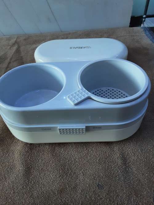 VINTAGE SONIC JEWELRY CLEANER(BATTERY OPERATED)WORKS