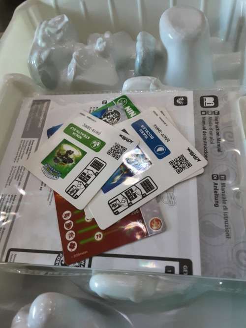 SKYLANDERS SWAP FORCW WII STARTER PACK(UNUSED)INCL.3 FIGURES,WII DISC,PORTAL POWER STAND AND CABLE,E