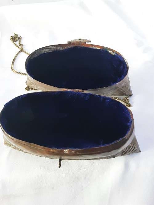 1930`s VINTAGE BRASS AND COPPER PILLOW PURSE HANDBAG(18 x 12cm)INNER BLUE VELVET