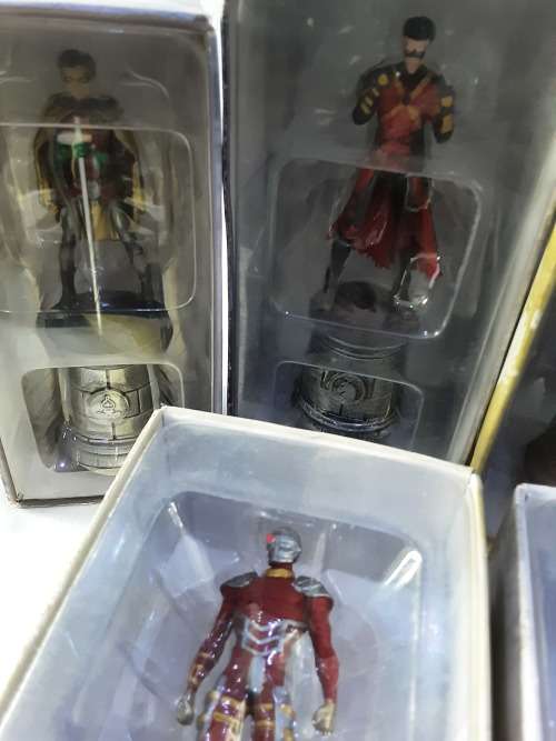 SET OF 6 DC FIGURES(CAST IN LEAD)