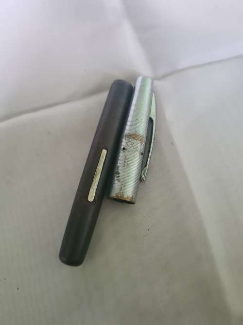 JOBLOT VINTAGE FOUNTAIN PENS