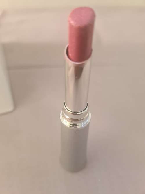 BOX OF 12 SHEER BERRY LIPSTICKS