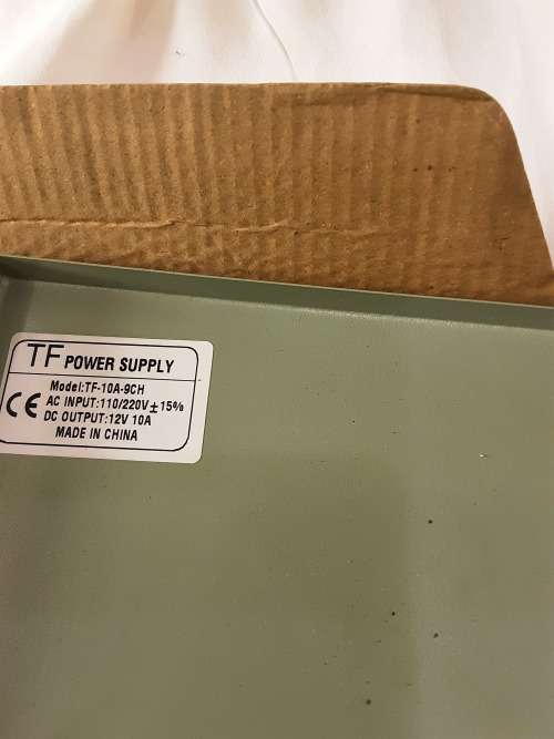 12 VDC,9 OUTPUT SWITCH MODE CCTV POWER SUPPLY