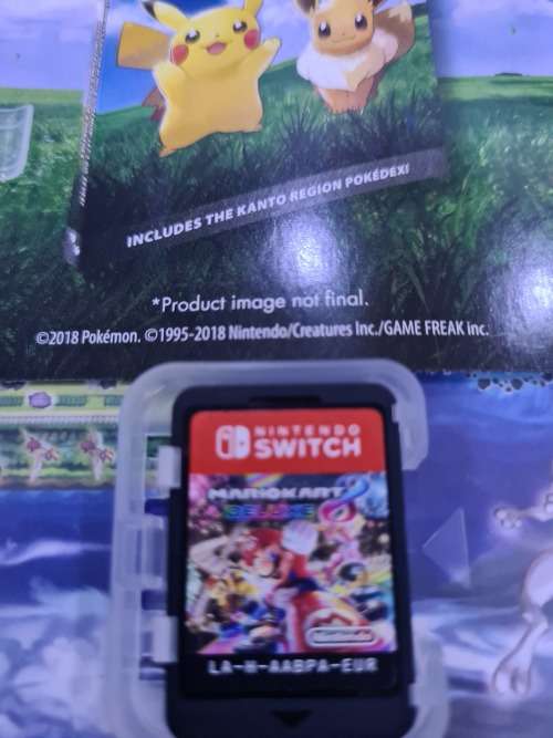 NINTENDO SWITCH POKEMOB LETS GI PIKACHU GAME