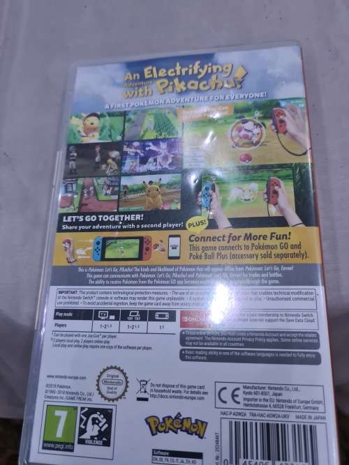 NINTENDO SWITCH POKEMOB LETS GI PIKACHU GAME