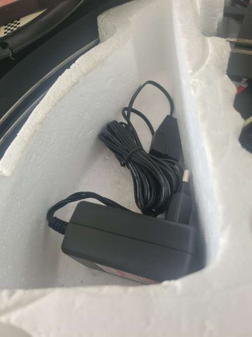 DISNEY PIXAR SCALEXTRIC CARS(LIGHTNING McQueen)