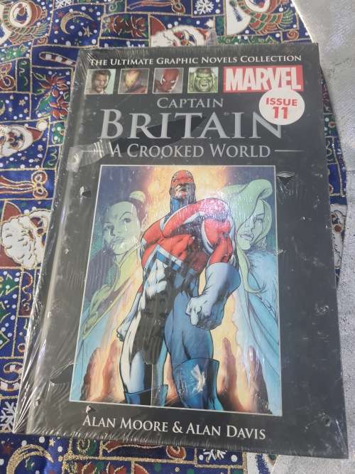 MARVEL HARDCOVER COMIC (CAPTAIN BRITAIN A CROOKED WORLD)
