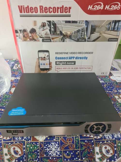 8 CHANNELS AHD DVR/NVR-SEE PHOTOS