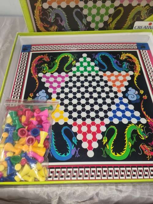 CHINESE CHECKERS BOARD GAME(UNUSED)