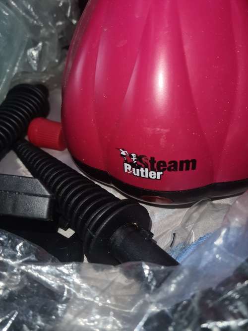 STEAM BUTLER WITH ALL ATTACHMENTS IN BAG