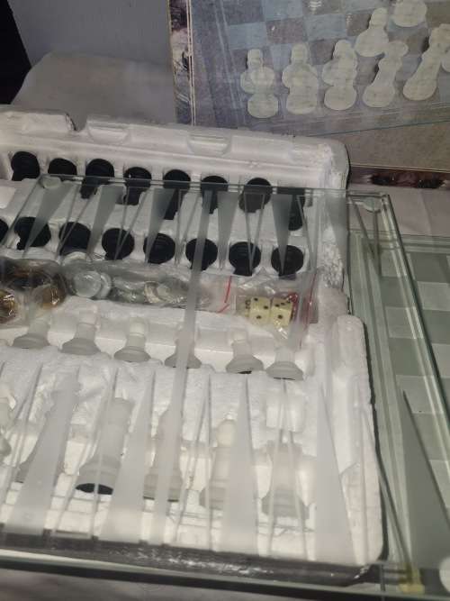 3 IN ONE GLASS CHESS/BACKGAMMON/DRAUGHT SET