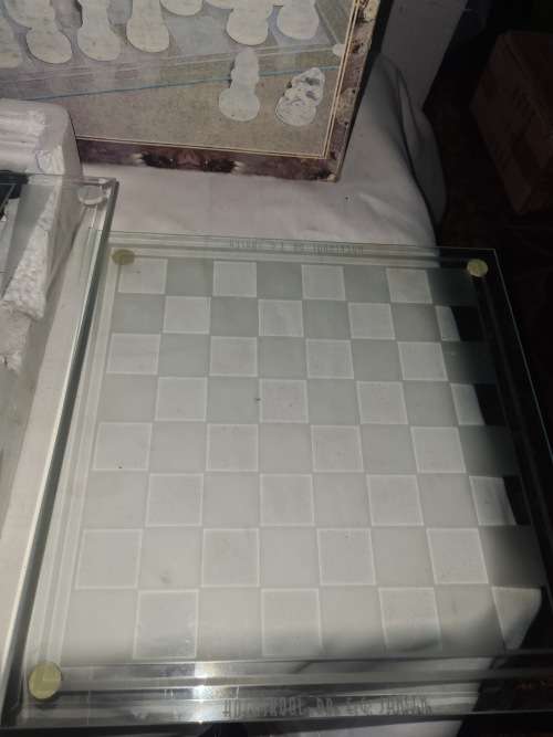 3 IN ONE GLASS CHESS/BACKGAMMON/DRAUGHT SET