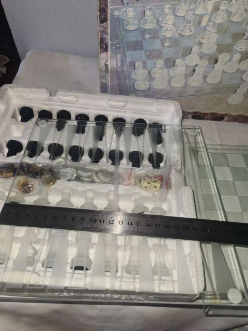 3 IN ONE GLASS CHESS/BACKGAMMON/DRAUGHT SET