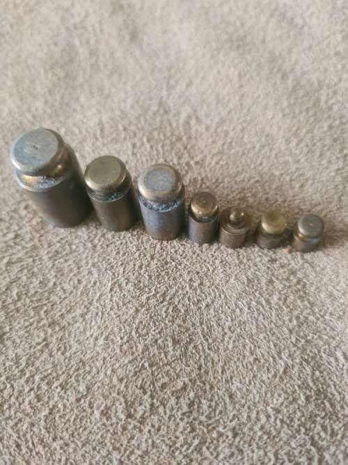7 PIECE SOLID BRASS MINIATURE WEIGHTS FOR VINTAGE SCALE