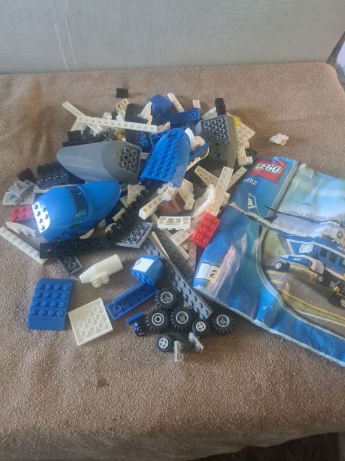 LEGO BUILDING BLOCKS