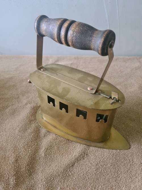 SOLID BRASS DISPLAY IRON (STANDARD IRON SIZE)