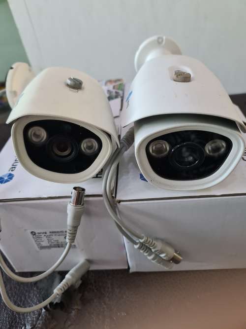 SET OF 2 AHD CAMERAS(8MM)UNUSED