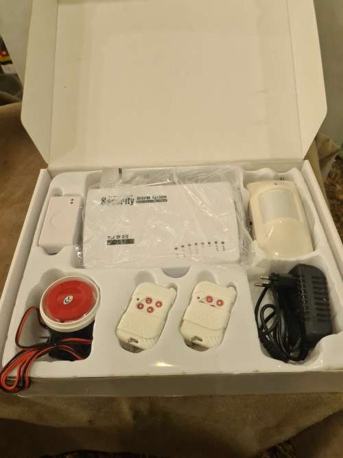 DSP WIRELESS SECURITY ALARM SYSTEM (4 IN ONE)