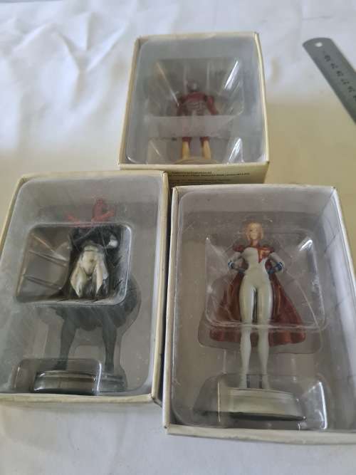 5 x DC COMIC CAST IN LEAD FIGURES