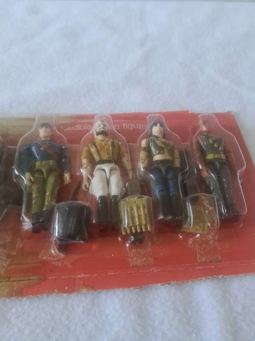 SET OF 6 VINTAGE POSEABLE ACTION FIGURES WITH WEAPONS