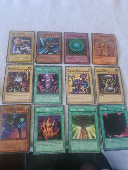 JOBLOT OVER 60 YUGIOH TDC-SEE DESCRIPTION