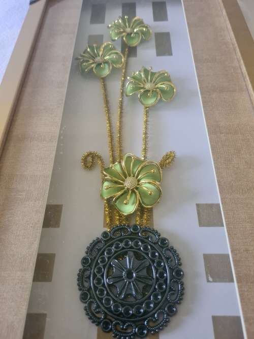 DECORATIVE FLOWER FRAME(54 × 26CM)