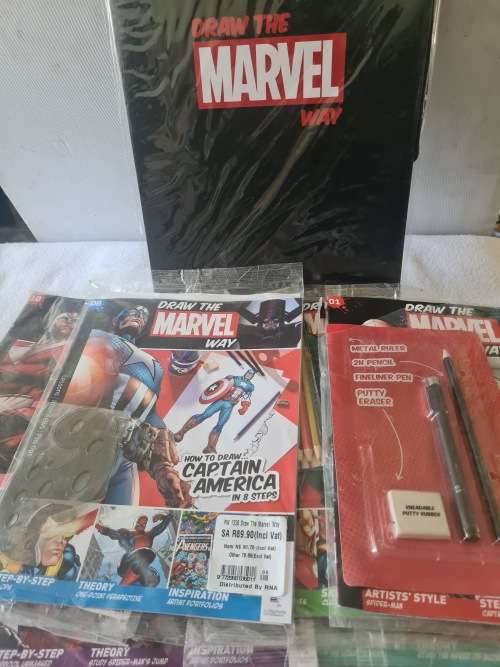 10 ISSUES OF DRAW THE MARVEL WAY CHARACTERS INCL.A MARVEL FILE-(34 PIECE(