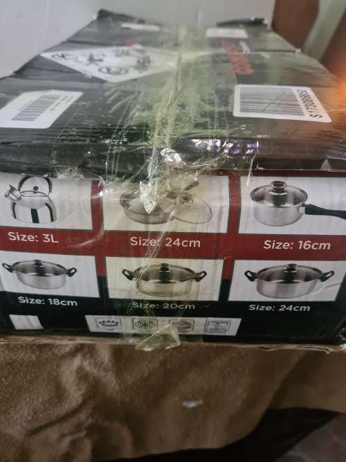 12 PIECE STAINLESS STEEL COOKWARE SET