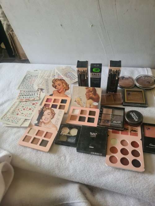 JOB LOT FACE MAKEUPS AND NAIL ART PRODUCTS