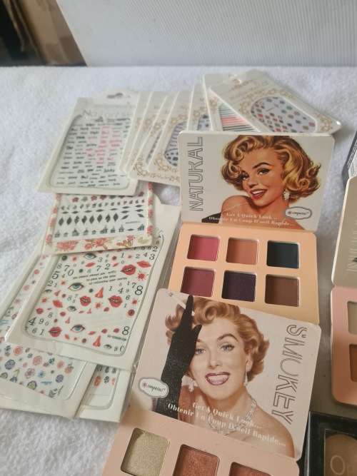 JOB LOT FACE MAKEUPS AND NAIL ART PRODUCTS