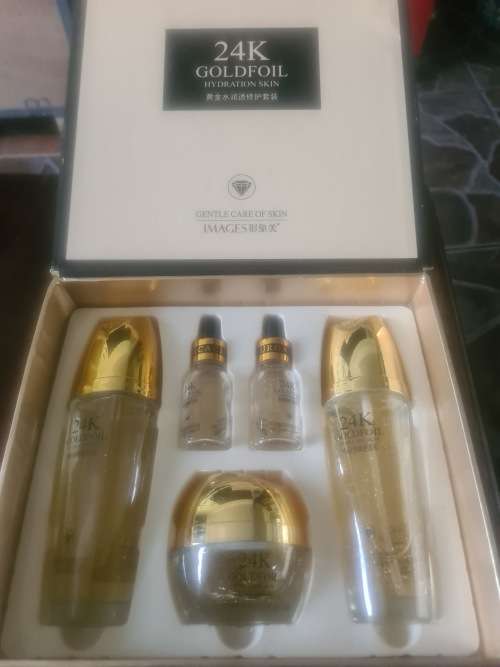 24 K GOLDFOILED FACE CARE KIT
