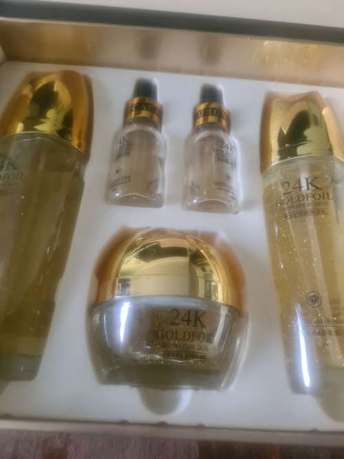 24 K GOLDFOILED FACE CARE KIT