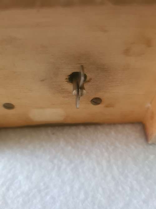 VINTAGE WOODEN SWISS CHALET WIND UP MUSICAL BOX(WORKS)