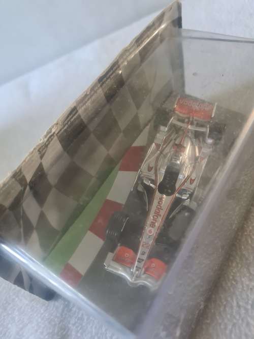 DIE CAST MODEL F1 *(MCLAREN MP4/23)LEWIS HAMILTON-SCALE 1:43
